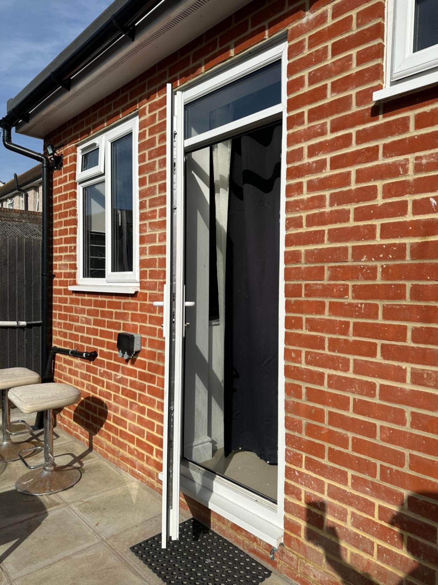 Luxury Ensuite Studio In Crayford Dartford Bexley London With Full Kitchen And Side Garden Alleyway Entrance Erith Exterior foto